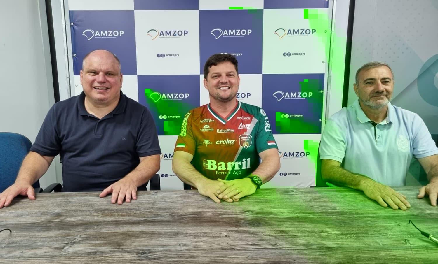 Amzop e União Frederiquense firmam parceria para implantação de escolinhas de futebol nos municípios da região