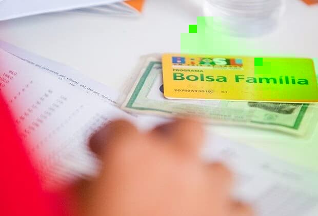 PF investiga origem de fake news sobre programas sociais