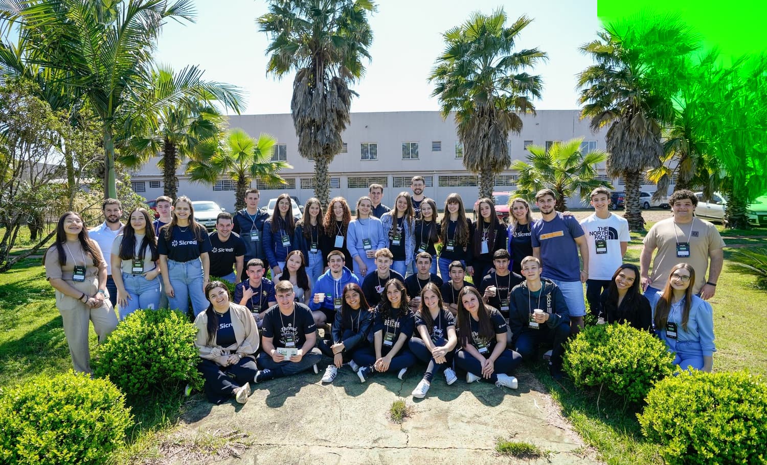Jovens vivenciam experiência imersiva de cooperação com a Sicredi Conexão